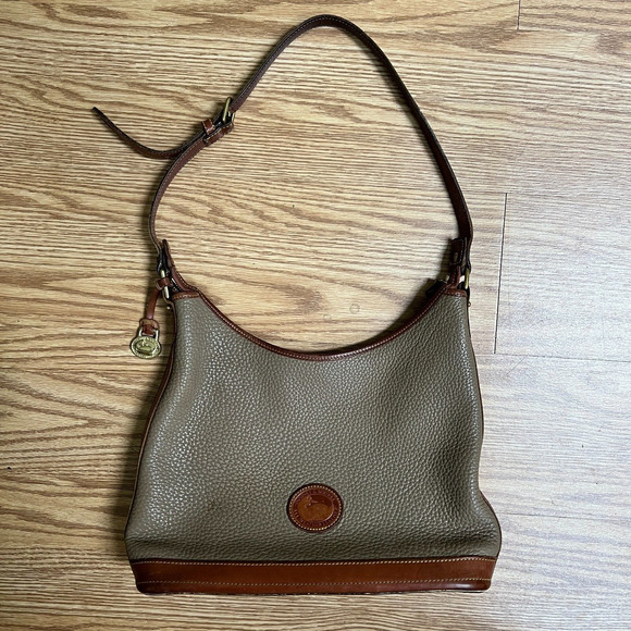 Dooney & Bourke vintage light taupe top zip shoulder bag all weather leather - Picture 1 of 5
